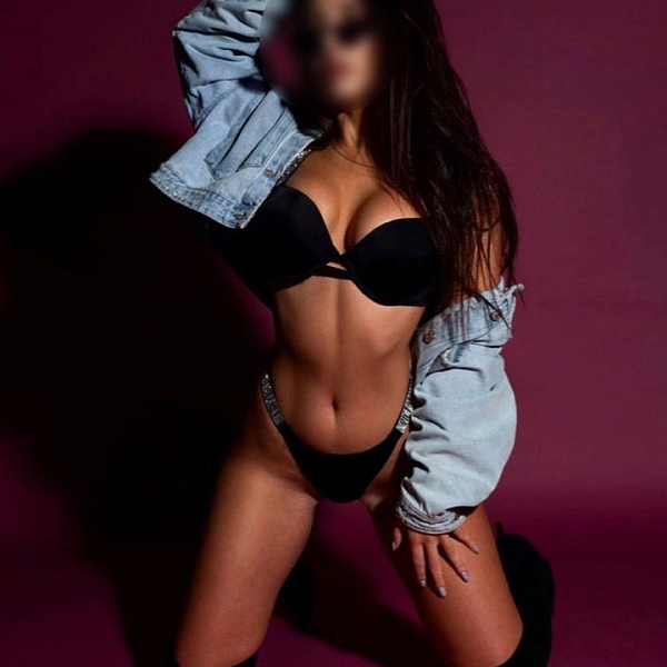 Милана превью