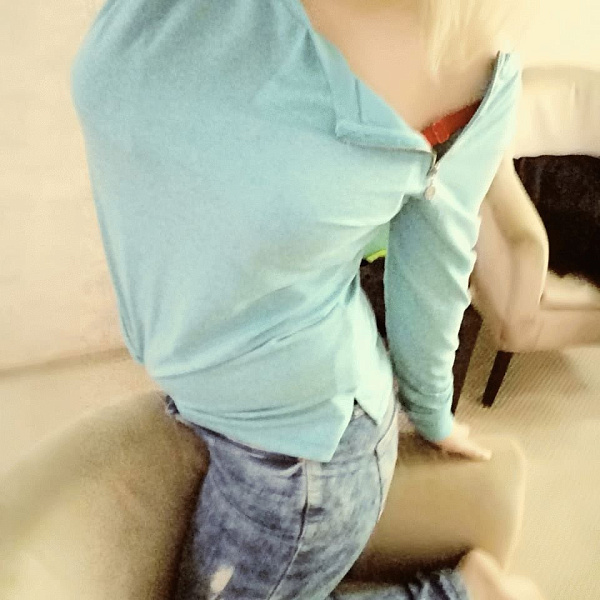 Карина превью